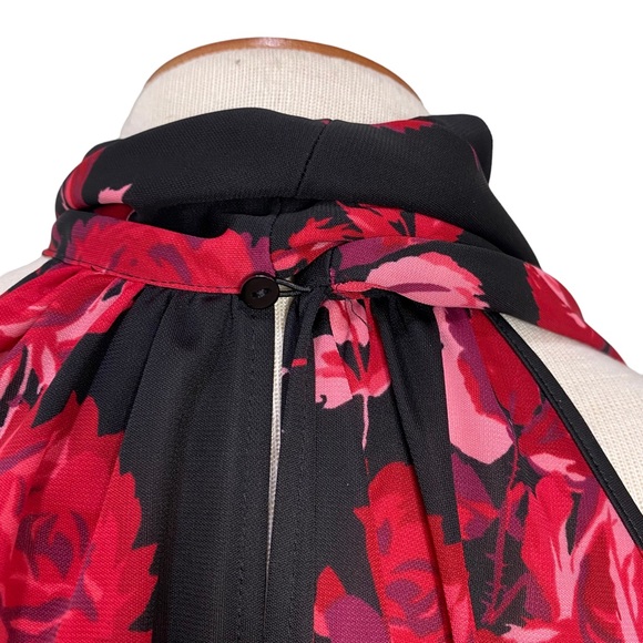 Express Tie Neck Halter Sleeveless Top - Picture 5 of 11